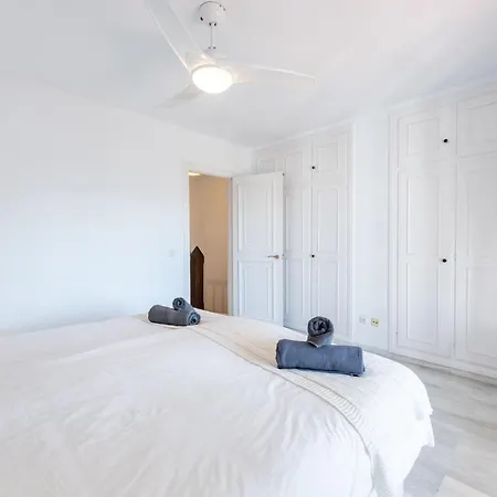 Casa Jardines Del Sol F6 *